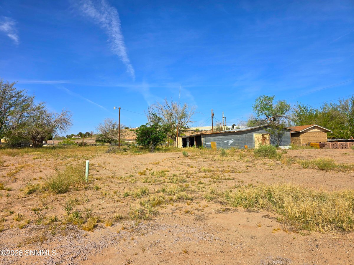 702 Motor Lane, Las Cruces, NM 88007 photo 1