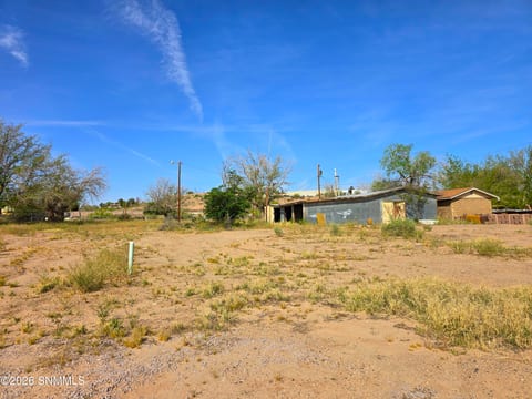 702 Motor Lane, Las Cruces, NM home for sale at $100,000