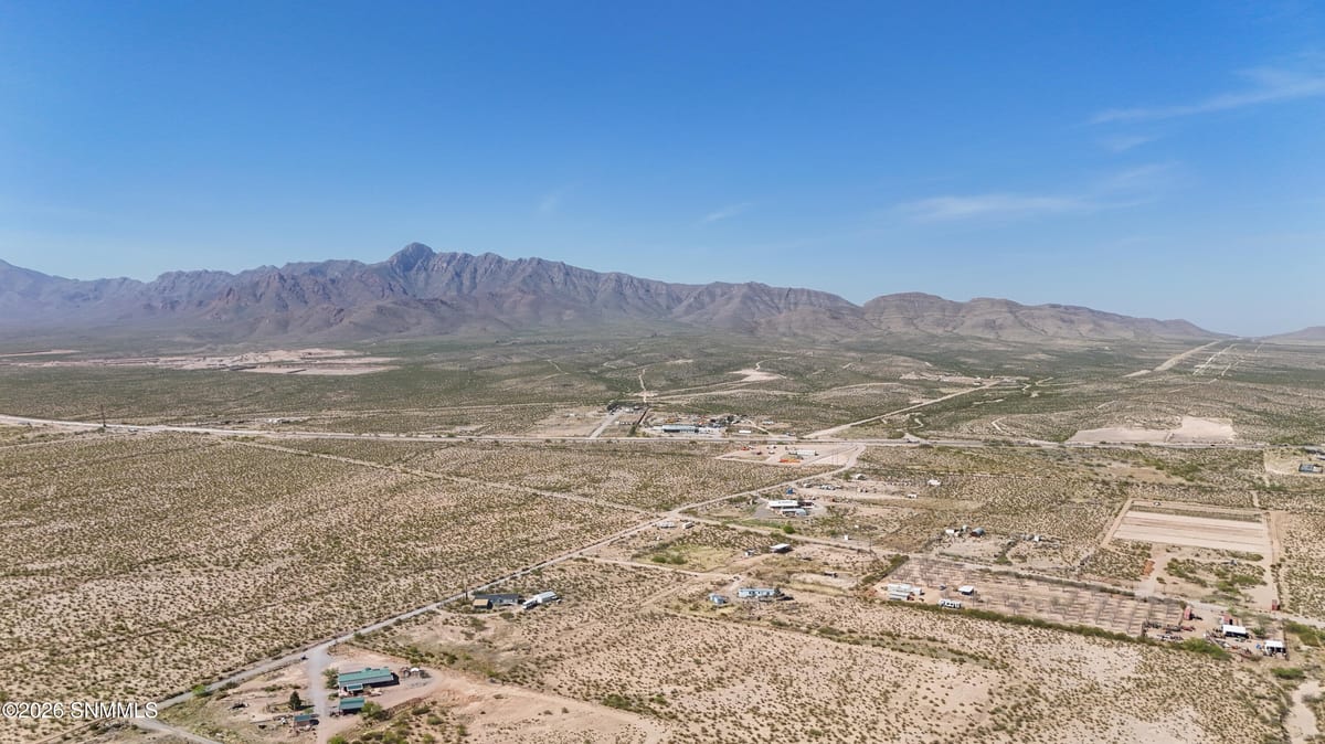 195 Iron Horse Avenue, Chaparral, NM 88081 photo 15
