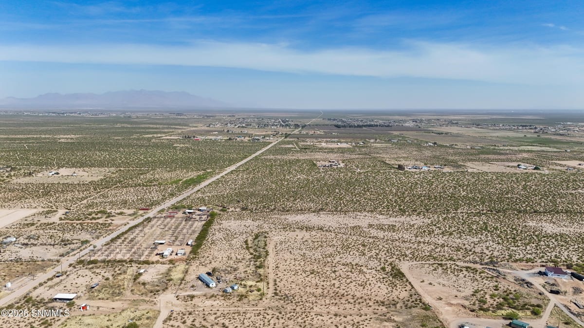 195 Iron Horse Avenue, Chaparral, NM 88081 photo 8