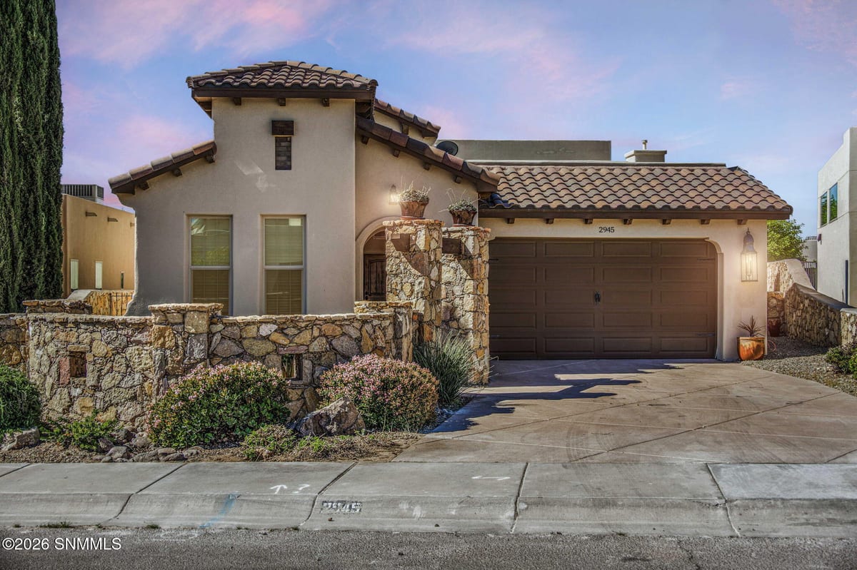 2945 Maddox Loop, Las Cruces, NM 88011 photo 1