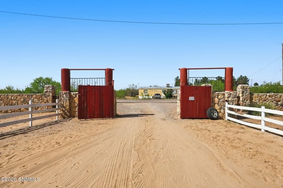 Las Cruces, NM 88007 photo 3