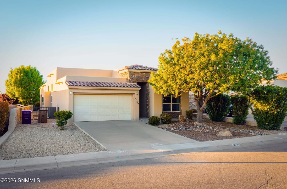 4059 Bella Sierra Court, Las Cruces, NM 88011 photo 1