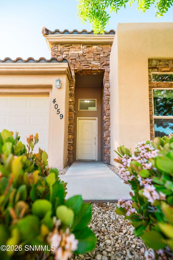 4059 Bella Sierra Court, Las Cruces, NM 88011 photo 2