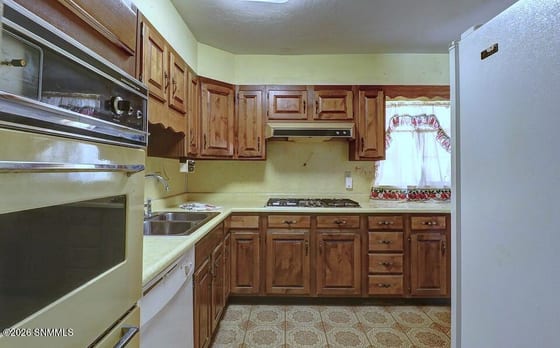 2000 E Idaho Avenue, Las Cruces, NM 88001 photo 3