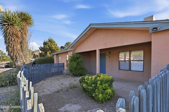 5492 Amarillo Del Sol, Las Cruces, NM 88007 photo 4