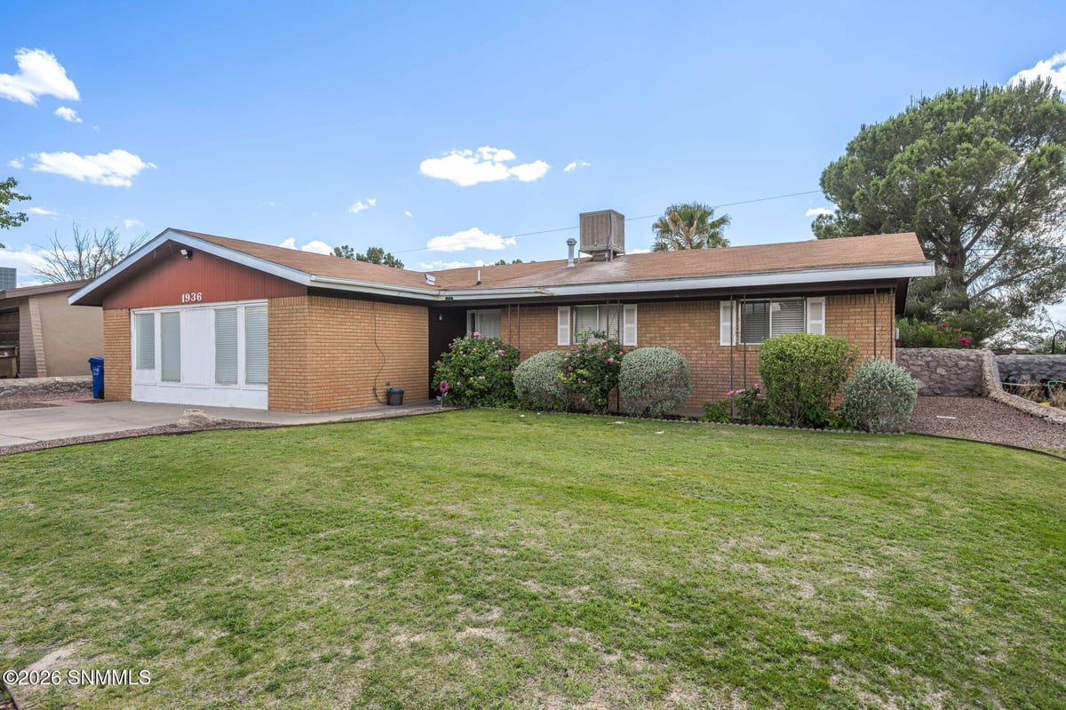 1936 Bromilow Street, Las Cruces, NM 88001 photo 3