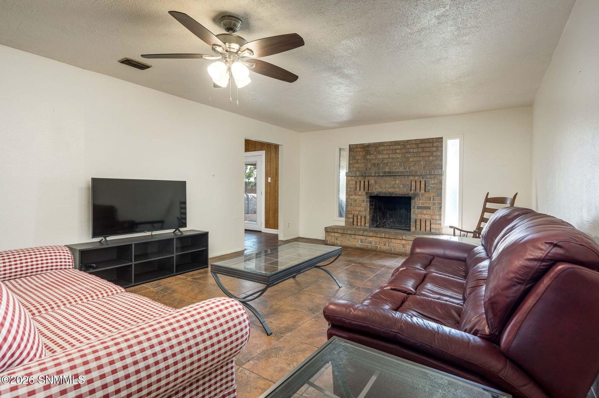 1936 Bromilow Street, Las Cruces, NM 88001 photo 7