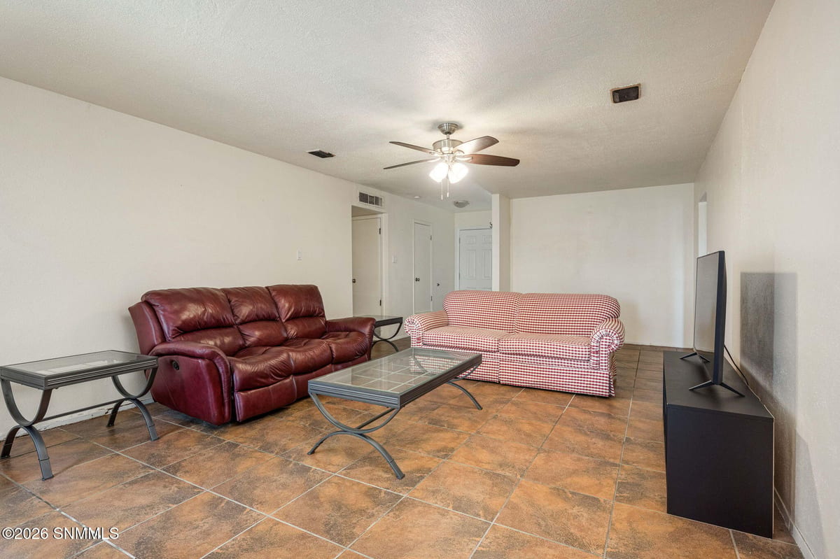 1936 Bromilow Street, Las Cruces, NM 88001 photo 8