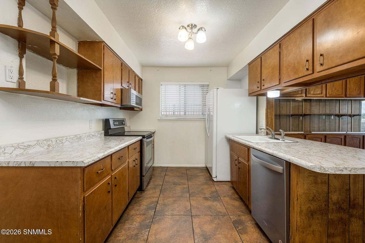 1936 Bromilow Street, Las Cruces, NM 88001 photo 9
