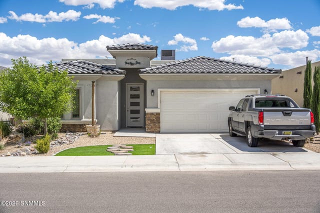 6152 Wild Sky Street, Las Cruces, NM – 4 bedroom, 1,897 sqft single family residence for sale at $380,000