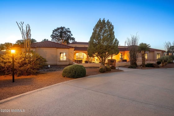 4369 Superstition Drive, Las Cruces, NM 88011 photo 2