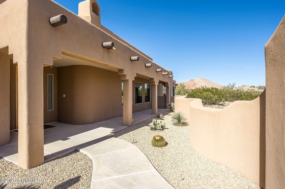 7213 Madera Vieja Court, Las Cruces, NM 88007 photo 3
