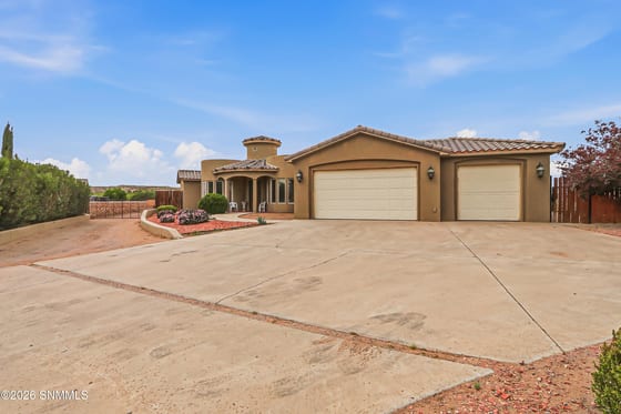 810 Banna Court, Las Cruces, NM 88005 photo 3