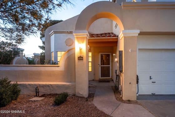 2209 San Felipe, Las Cruces, NM 88011 photo 4