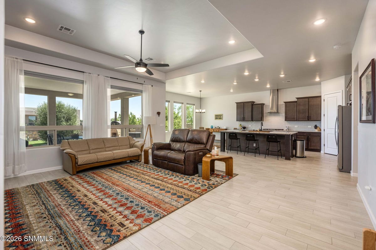 391 Red Cap Court, Las Cruces, NM 88007 photo 14
