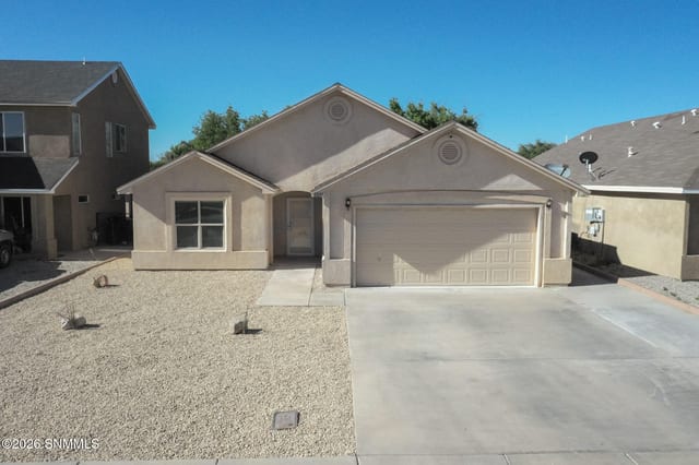 2966 Fountain Avenue, Las Cruces, NM – 4 bedroom, 1,692 sqft single family residence for sale at $295,000