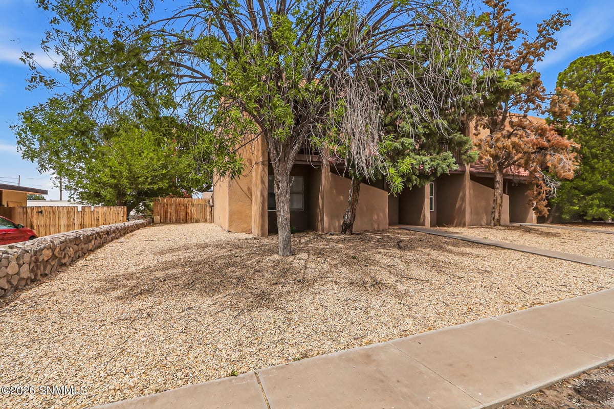 1345 Branson Avenue #1A, Las Cruces, NM 88001 photo 2