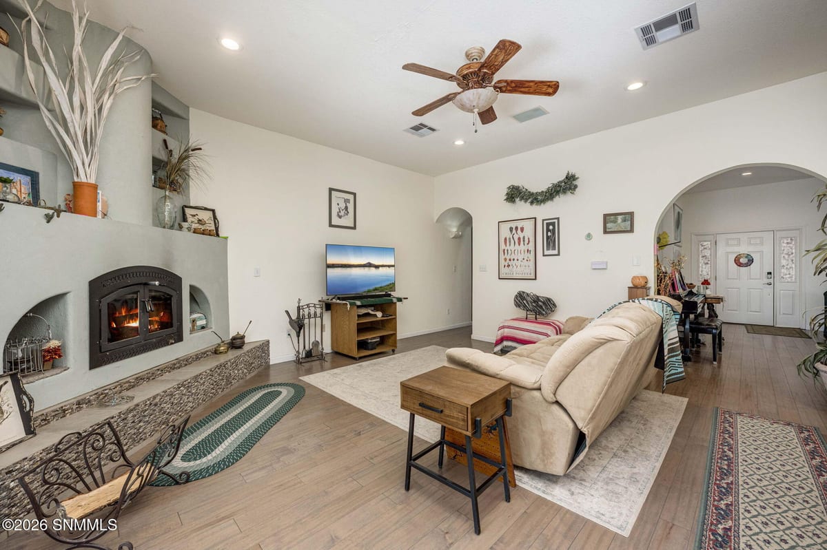 1461 W Brown Road, Las Cruces, NM 88005 photo 11