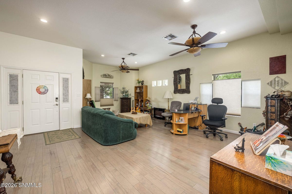 1461 W Brown Road, Las Cruces, NM 88005 photo 7