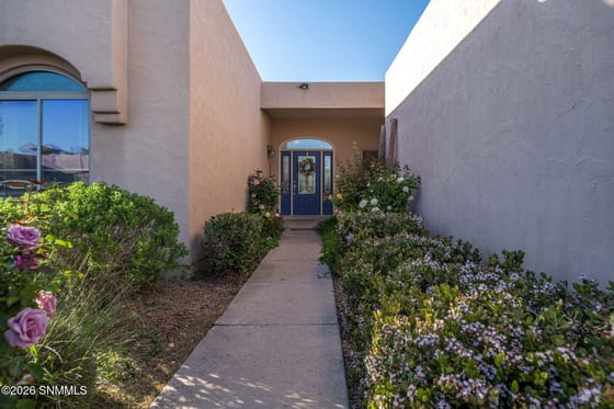 293 Wall Avenue, Las Cruces, NM 88001 photo 3