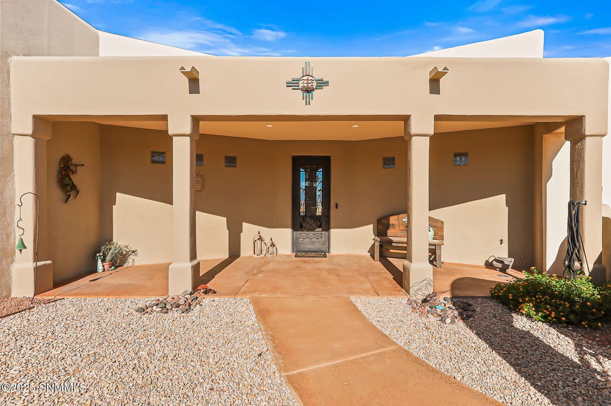 1220 Titania Court, Las Cruces, NM 88007 photo 7