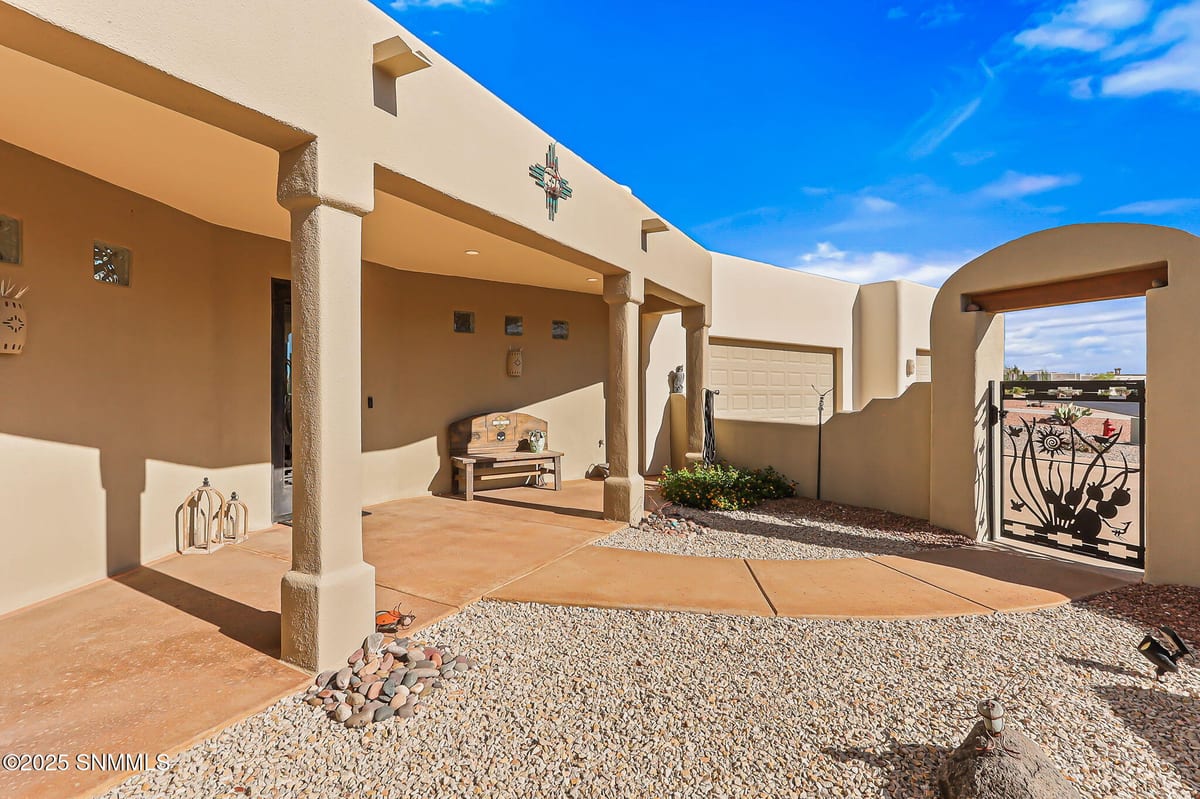 1220 Titania Court, Las Cruces, NM 88007 photo 8
