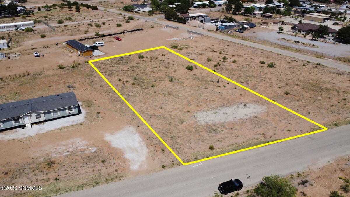 9565 Smith Lane, Las Cruces, NM 88011 photo 1