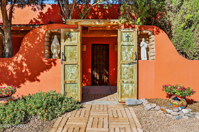 2691 Calle Principal, Mesilla, NM – 1 bedroom, 914 sqft single family residence for sale at $375,000