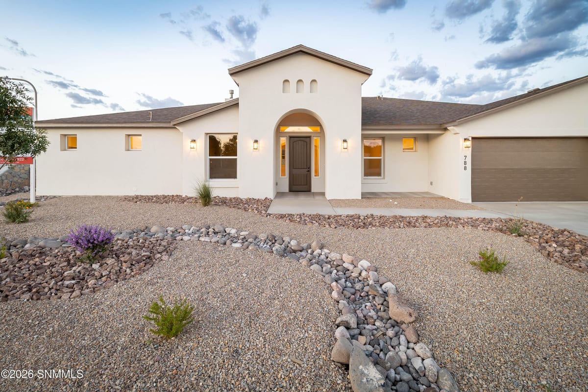 788 Basha Arc, Las Cruces, NM 88005 photo 3