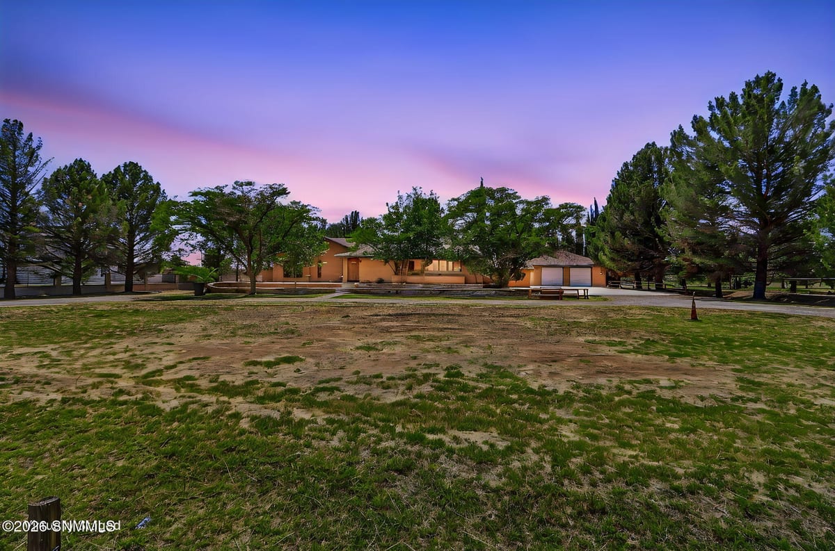 5376 Santa Teresita Drive, Sunland Park, NM 88008 photo 2