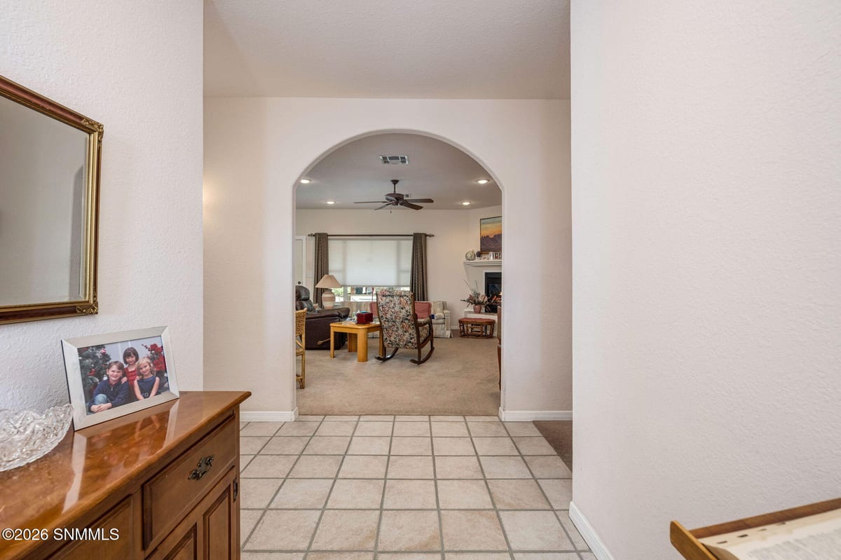 727 Mesa Point Road, Las Cruces, NM 88011 photo 4