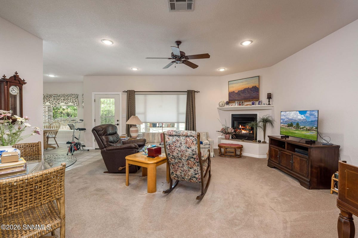 727 Mesa Point Road, Las Cruces, NM 88011 photo 6