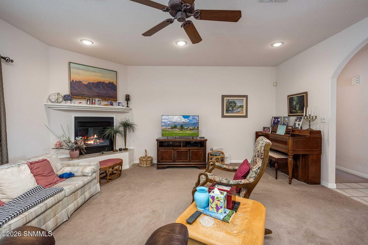 727 Mesa Point Road, Las Cruces, NM 88011 photo 7