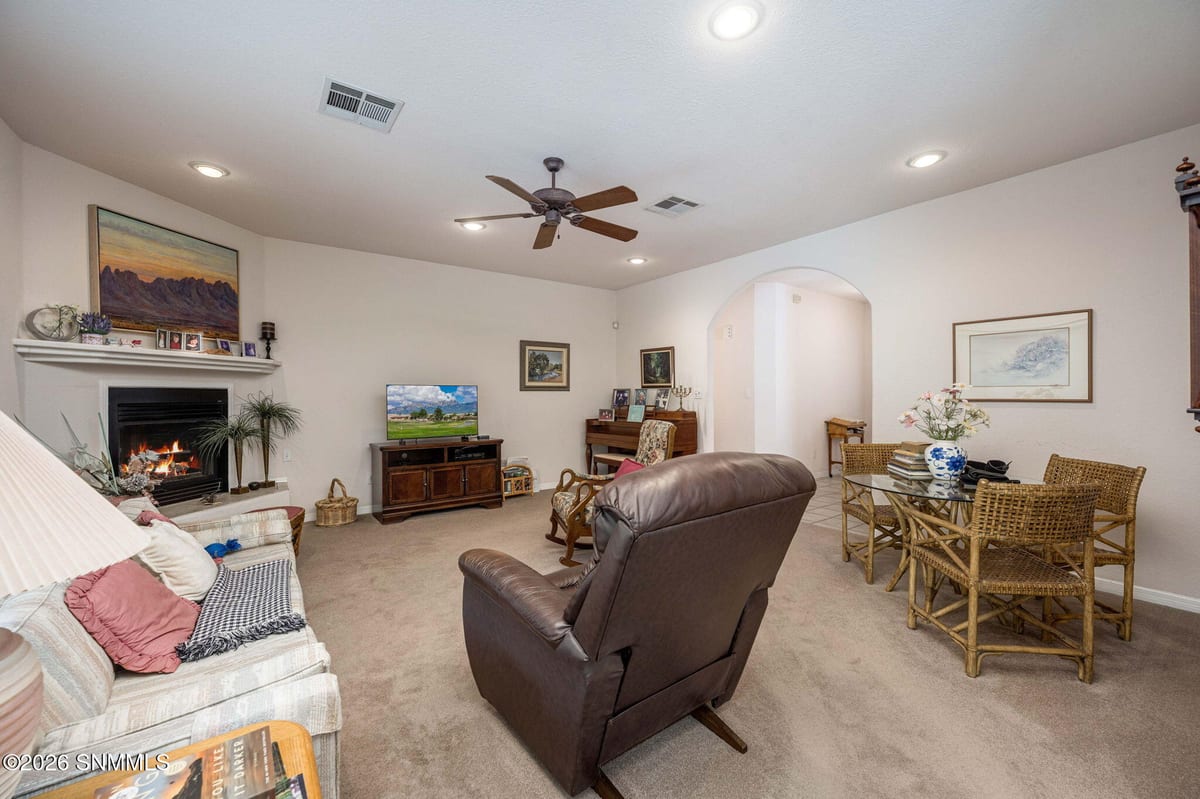 727 Mesa Point Road, Las Cruces, NM 88011 photo 8