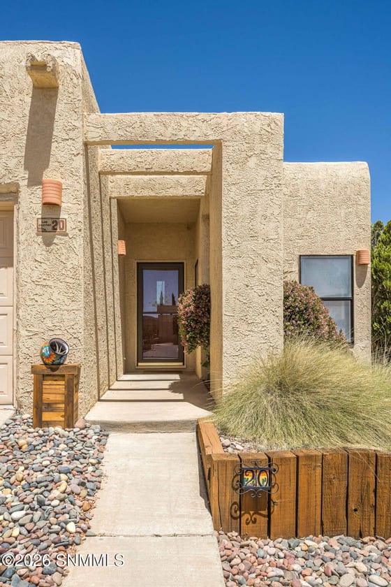 20 Las Casitas, Las Cruces, NM 88007 photo 4