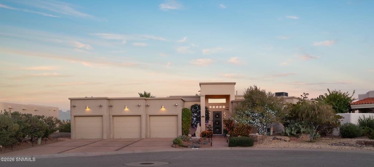 1606 Via Diamante, Las Cruces, NM 88007 photo 1
