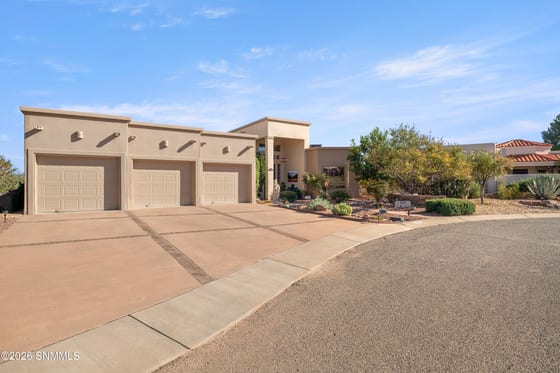 1606 Via Diamante, Las Cruces, NM 88007 photo 5