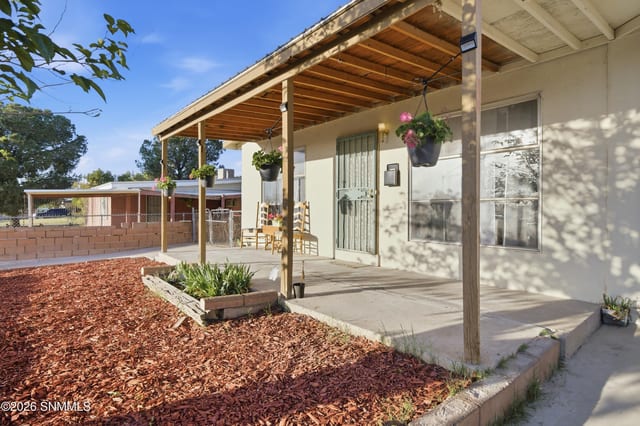 1605 Stull Drive, Las Cruces, NM – 3 bedroom, 1,622 sqft single family residence for sale at $224,900