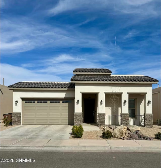6132 Quicksilver Street, Las Cruces, NM – 4 bedroom, 2,173 sqft single family residence for sale at $449,990