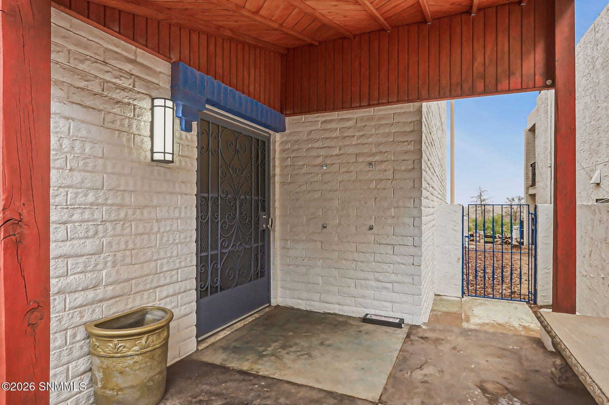 123 Feather Moon Drive, Santa Teresa, NM 88008 photo 11