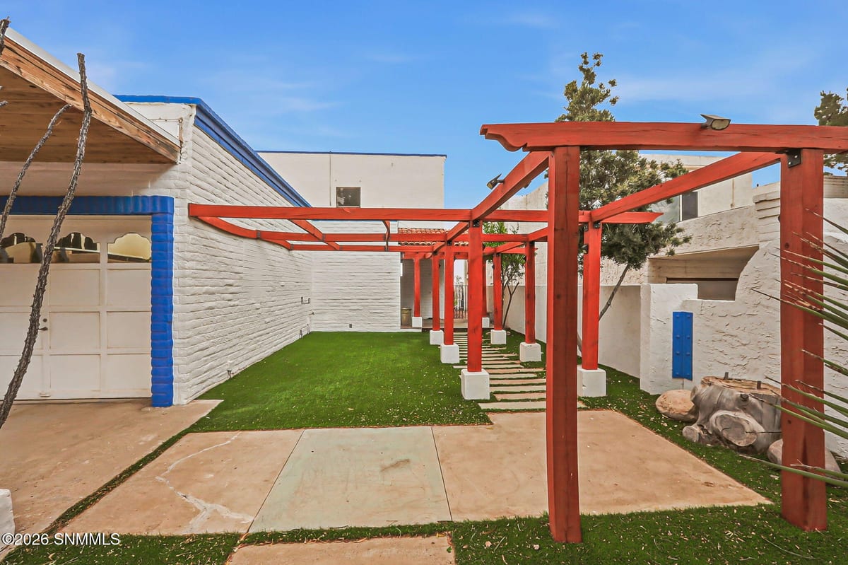 123 Feather Moon Drive, Santa Teresa, NM 88008 photo 8