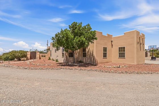 4900 Alma Road, Las Cruces, NM 88011 photo 3