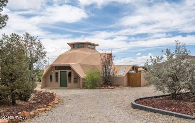 5175 Creek Trail, Las Cruces, NM – 3 bedroom, 1,746 sqft single family residence for sale at $314,000