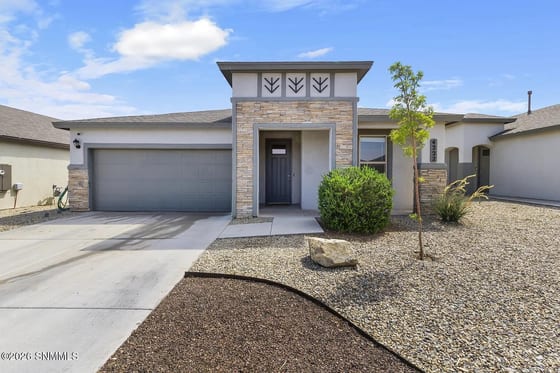 4222 Desert Lily Drive, Las Cruces, NM 88005 photo 2