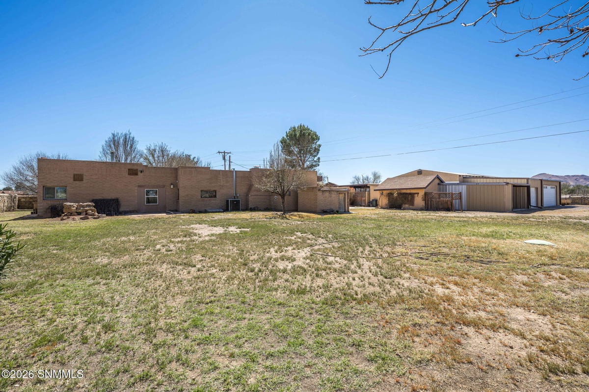 5105 Northwind Road, Las Cruces, NM 88007 photo 1