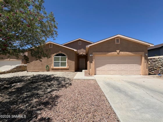 1231 Gunsight Peak Drive, Las Cruces, NM 88012 photo 2