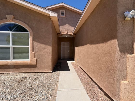 1231 Gunsight Peak Drive, Las Cruces, NM 88012 photo 3