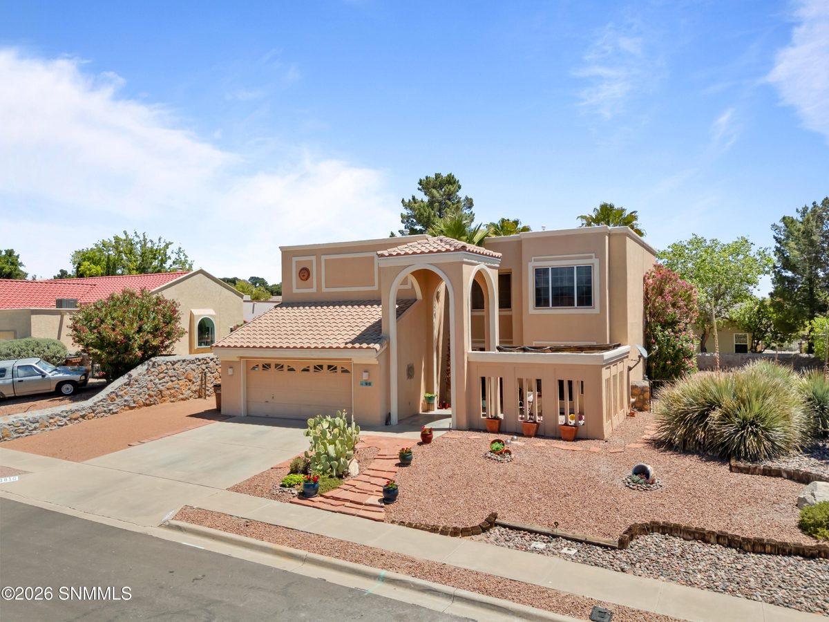 1810 Pinehurst Street, Las Cruces, NM 88011 photo 2