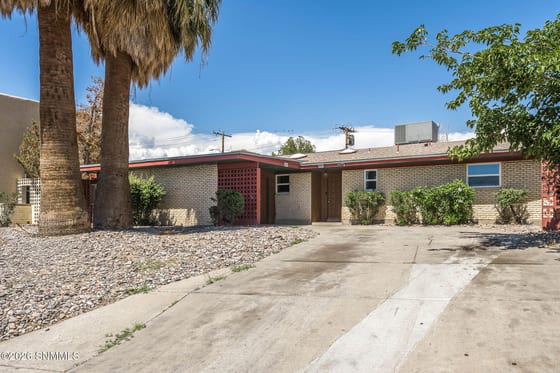 1855 Thomas Drive, Las Cruces, NM 88011 photo 3